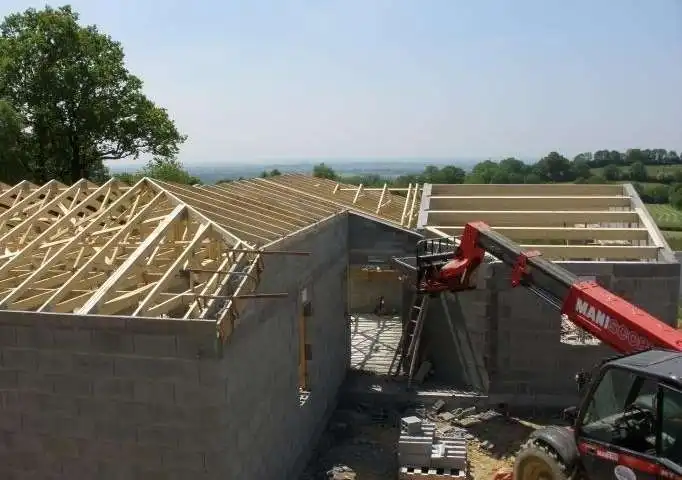 Construction de charpente bois à Pouzauges par la menuiserie Djimmy Vaillant